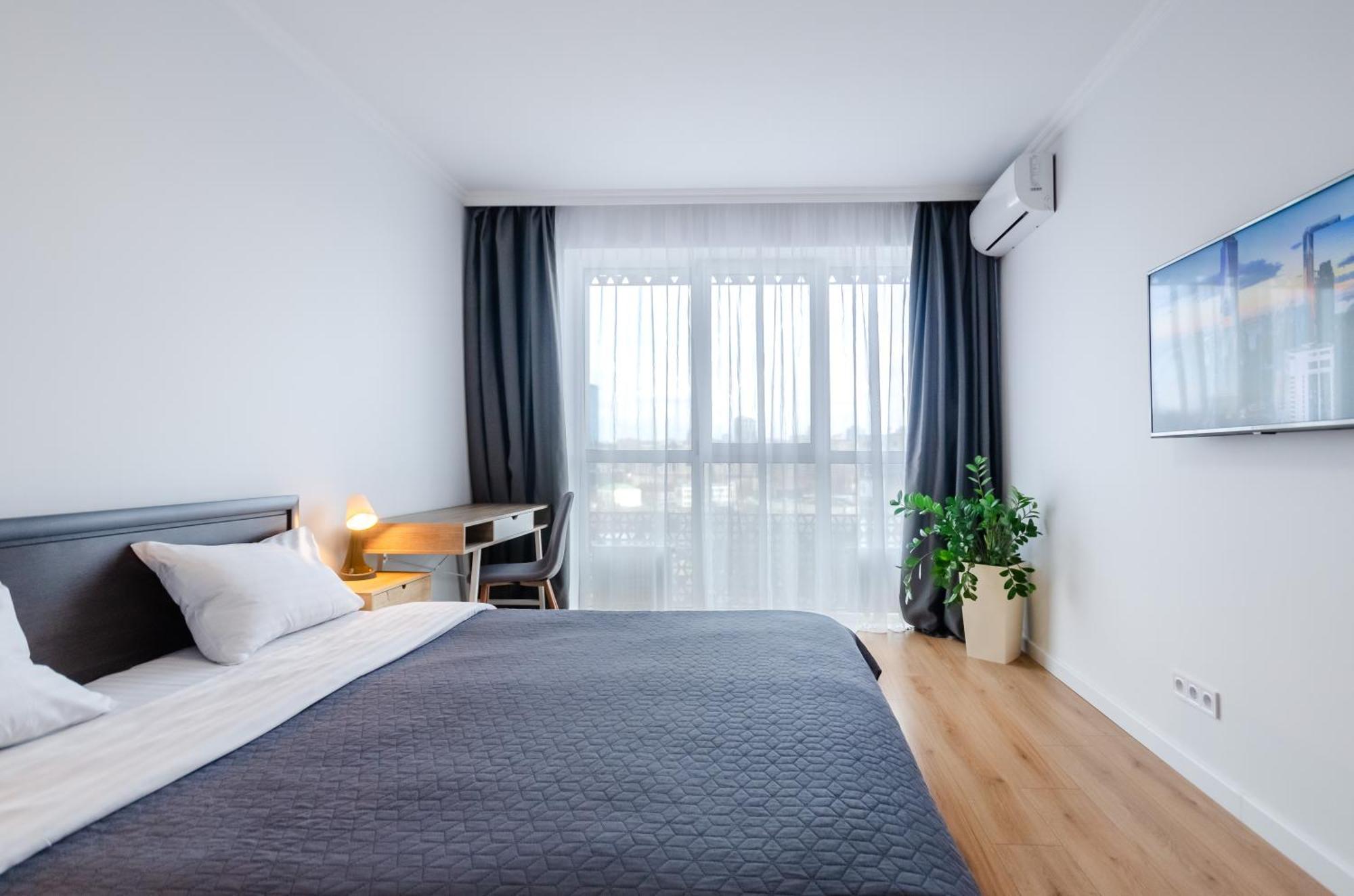 Petrovdom 7-27 In Rc Kvartet Cozy Apartment Nearby With Central Railway Station Kiev Dış mekan fotoğraf